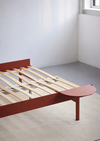 Nachttisch zu Bett 90–180