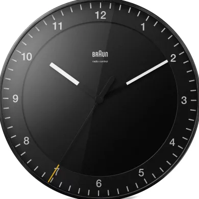 Wanduhr Braun